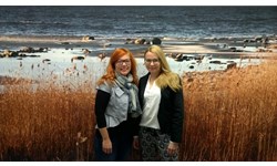 New Research Liaison team members, Outi Moilanen and Hannele Savela.