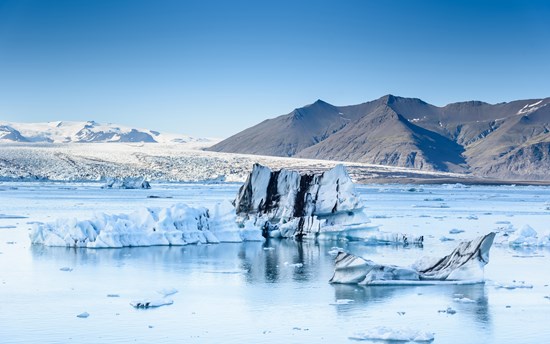 Beautiful View Of Icebergs In Glacier Lagoon 8V2WQLD