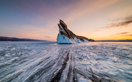 Ice Patterns On Lake Baikal Siberia Russia 4Y8ETFJ