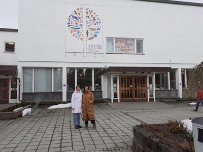 Kirsten and Anne-Mette in front of the Arctic University Museum.