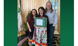 Michayla Quinn (centre) is a graduate student studying community health and epidemiology at the University of Saskatchewan's College of Medicine